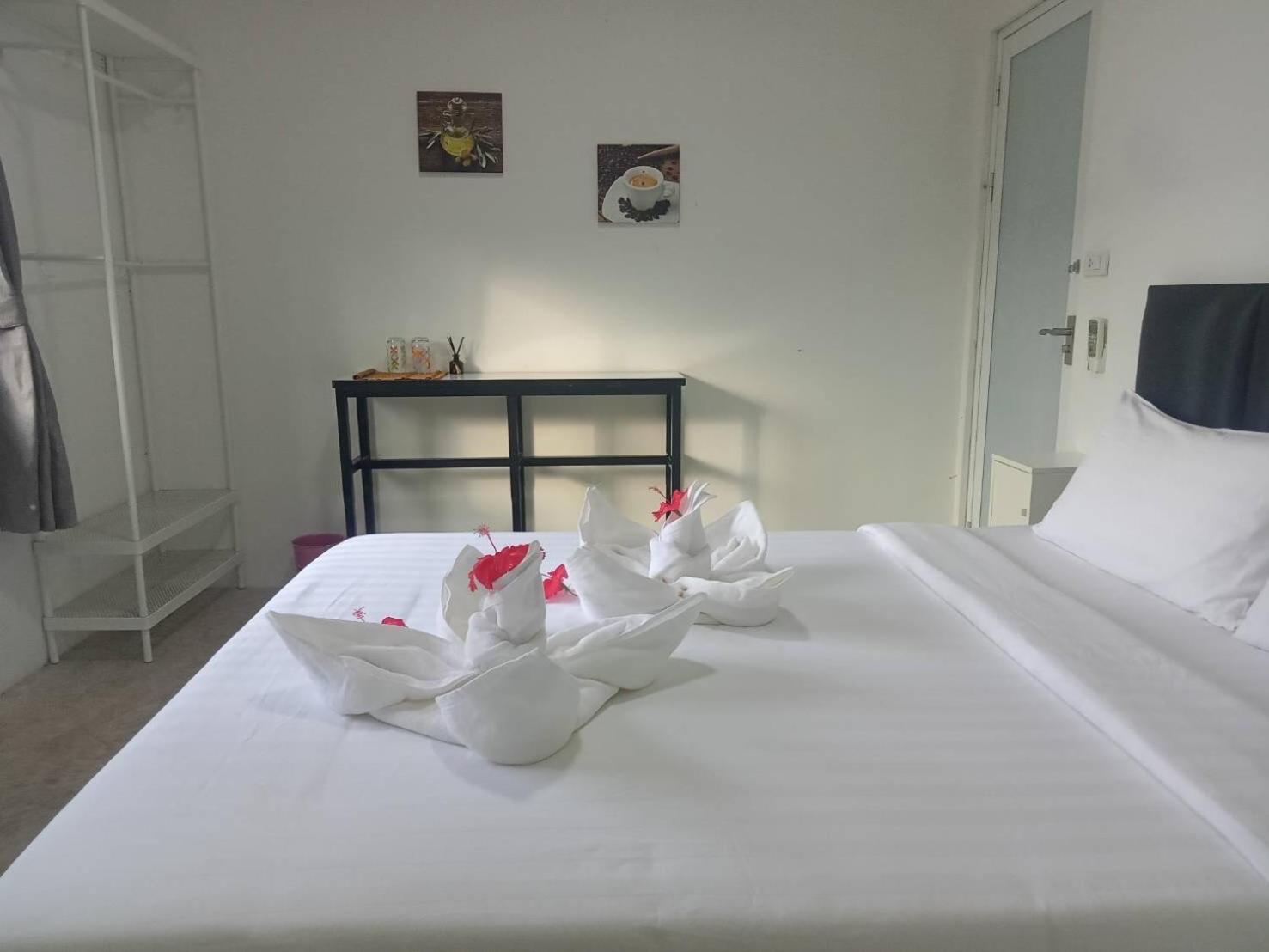 Baan Talay Hostel Koh Mak Eksteriør billede